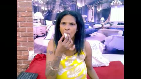 Snapshot of sexyva4u2luv chatting on April 2, 2026, 5:49 am sexyva4u2luv online show from April 2, 2026, 5:49 am