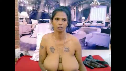 Snapshot of sexyva4u2luv chatting on April 7, 2026, 7:20 am sexyva4u2luv online show from April 7, 2026, 7:20 am