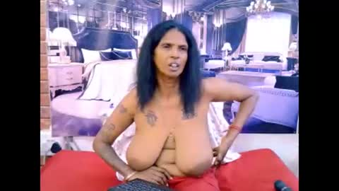 Snapshot of sexyva4u2luv chatting on April 16, 2026, 8:37 am sexyva4u2luv online show from April 16, 2026, 8:37 am