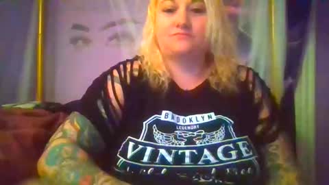 Snapshot of sexyzanna69 chatting on October 24, 2025, 2:52 am SexyZannaRose69 online show from October 24, 2025, 2:52 am