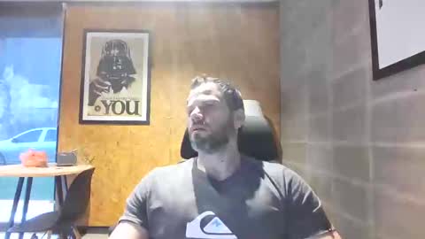 Snapshot of shad0w_hunter chatting on February 21, 2025, 9:22 pm shad0w_hunter online show from February 21, 2025, 9:22 pm