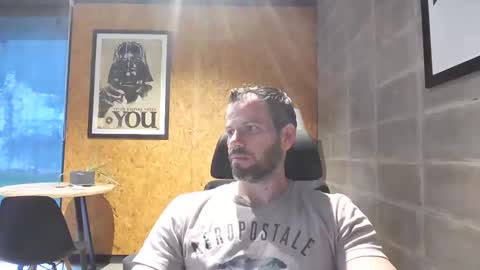 Snapshot of shad0w_hunter chatting on February 24, 2025, 9:41 pm shad0w_hunter online show from February 24, 2025, 9:41 pm