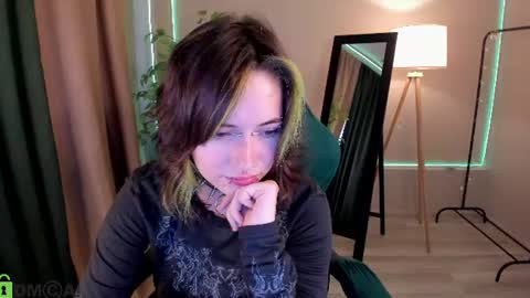 Snapshot of shadow_bellee chatting on July 4, 2026, 10:10 am Bella online show from July 4, 2026, 10:10 am