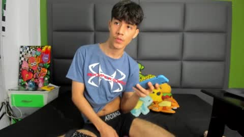 shady_stone online show from February 12, 2025, 5:05 am