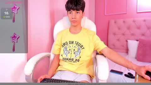 shady_stone online show from March 9, 2025, 10:52 pm