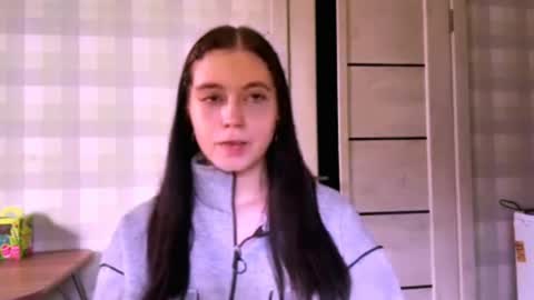 Eva online show from April 16, 2026, 5:41 am