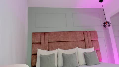 Shaina Vasquez online show from March 12, 2026, 12:06 am