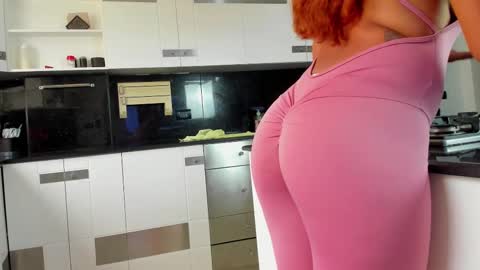 Snapshot of shainabonne chatting on September 25, 2025, 8:12 pm Shaina online show from September 25, 2025, 8:12 pm