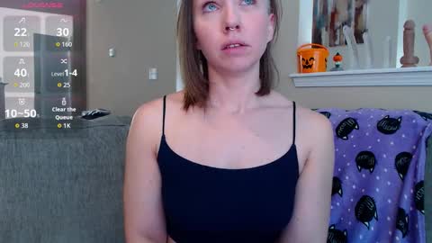 Shalynn online show from October 16, 2025, 3:57 pm