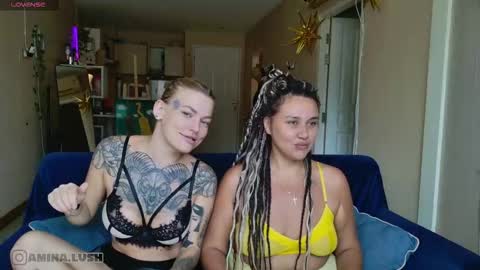 Torri and Max online show from November 4, 2025, 8:24 am