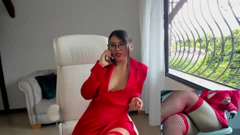 Snapshot of shanabellucy chatting on December 7, 2024, 4:25 pm onlyfans shanabellucy online show from December 7, 2024, 4:25 pm