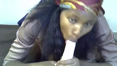 shanizz online show from October 5, 2025, 3:05 am