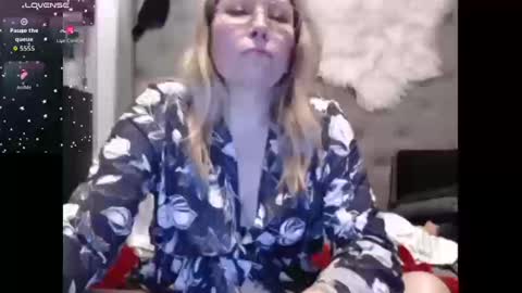 Snapshot of shannon07 chatting on October 20, 2025, 6:47 am Shannon07 online show from October 20, 2025, 6:47 am