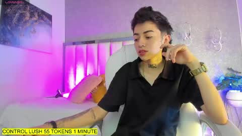 Snapshot of shantal_thompson21 chatting on April 28, 2026, 11:26 am Shantal online show from April 28, 2026, 11:26 am