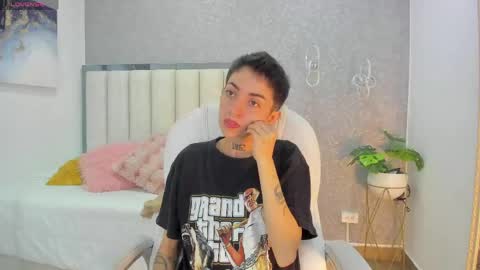 Snapshot of shantal_thompson21 chatting on May 9, 2026, 11:26 am Shantal online show from May 9, 2026, 11:26 am