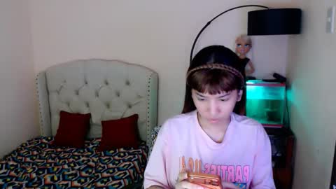 SHANTA FOX  s online show from February 7, 2026, 2:15 am