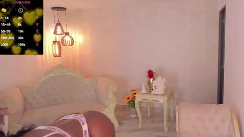 ShantallKnowles online show from June 19, 2026, 3:05 pm