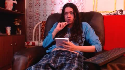 Snapshot of shanyferrati chatting on February 23, 2025, 3:51 pm SHANYF online show from February 23, 2025, 3:51 pm