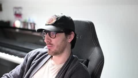 frenchy boy online show from March 13, 2026, 9:49 am