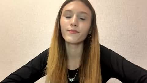 Snapshot of shareecacciatore chatting on April 16, 2026, 7:03 pm Kira online show from April 16, 2026, 7:03 pm