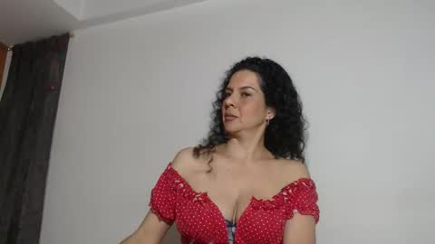 sharickleon11 online show from January 13, 2026, 11:43 pm