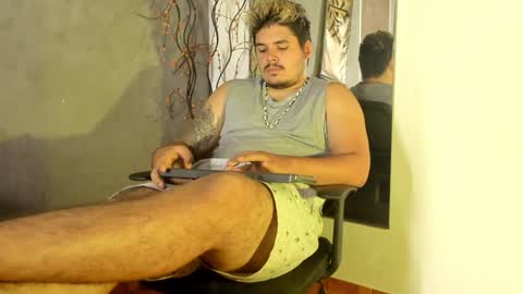 Snapshot of sharkmerlin chatting on January 20, 2025, 1:32 pm jhon deibyd online show from January 20, 2025, 1:32 pm