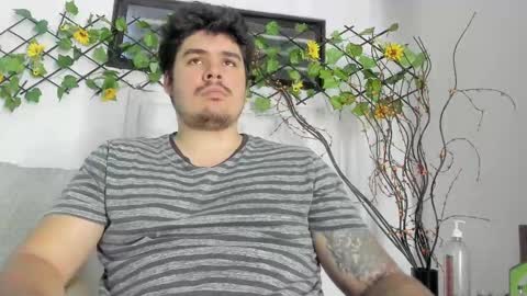 Snapshot of sharkmerlin chatting on October 2, 2025, 10:50 pm jhon deibyd online show from October 2, 2025, 10:50 pm