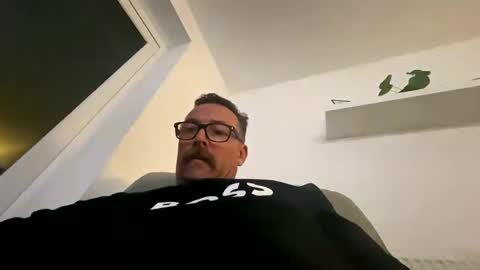 Sharksboy online show from October 4, 2025, 6:50 pm