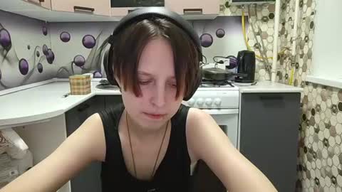 Sara online show from July 8, 2026, 10:58 pm