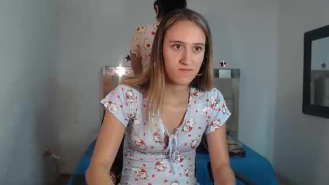 Snapshot of sharlotte__jones chatting on February 6, 2025, 5:09 pm Sara online show from February 6, 2025, 5:09 pm