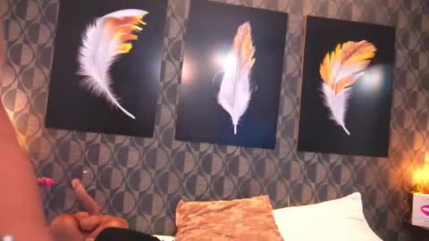 Sharom  online show from October 14, 2025, 3:57 pm