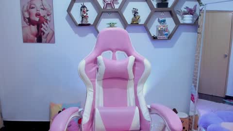 Snapshot of sharonsander1 chatting on February 8, 2025, 1:11 am Sharon online show from February 8, 2025, 1:11 am