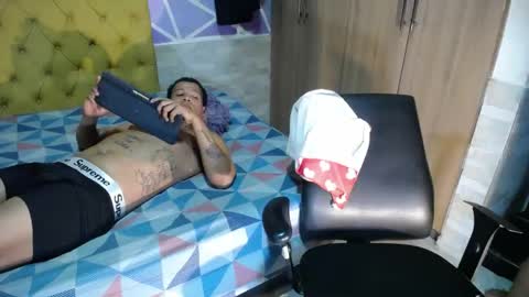 sharonx_morex online show from May 23, 2026, 3:01 am