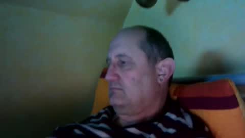 Snapshot of sharpshoder chatting on March 7, 2025, 9:48 pm Peter online show from March 7, 2025, 9:48 pm