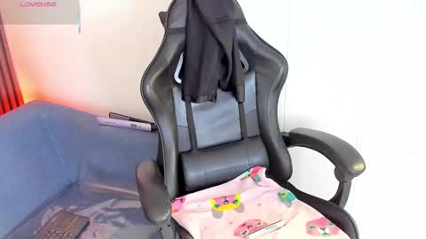 Shauna online show from February 18, 2026, 4:52 am