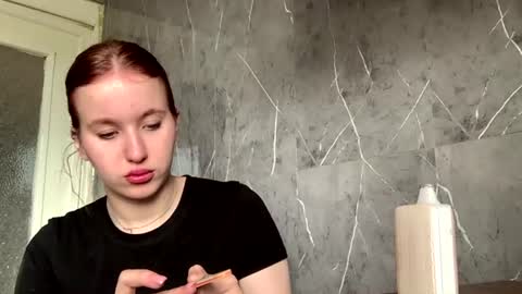Anny online show from June 16, 2026, 8:06 am