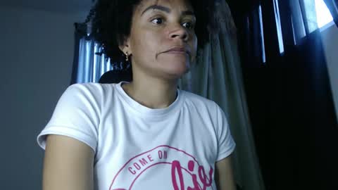 Shayna online show from December 20, 2024, 2:05 pm