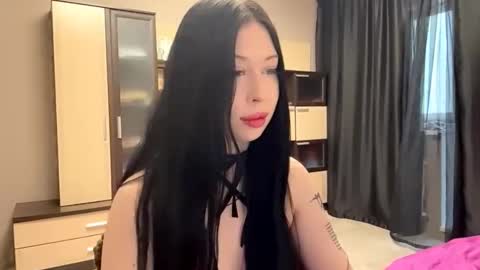 Dana online show from November 23, 2025, 8:14 am