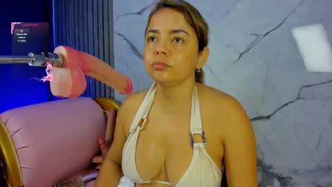 Snapshot of shayra_boobs2 chatting on May 7, 2026, 10:31 am shayra_boobs2 online show from May 7, 2026, 10:31 am