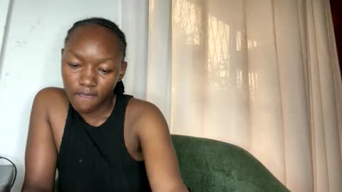 Thick babe online show from May 30, 2026, 5:15 am