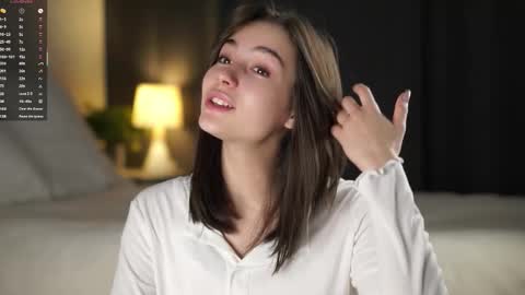 Tessa online show from November 12, 2025, 2:23 am