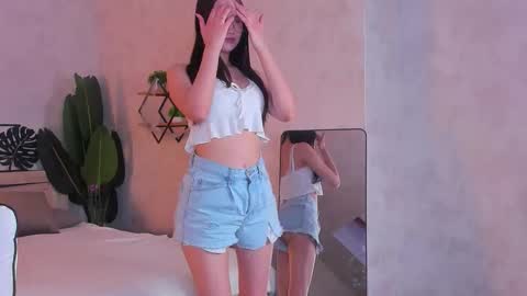 Snapshot of shei1a_shy chatting on March 25, 2026, 10:21 am Amely online show from March 25, 2026, 10:21 am