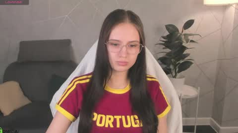 Snapshot of shei1a_shy chatting on April 16, 2026, 11:33 am Amely online show from April 16, 2026, 11:33 am