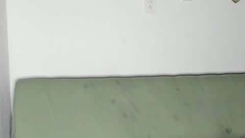 sheilanyarturo online show from February 18, 2026, 1:01 am