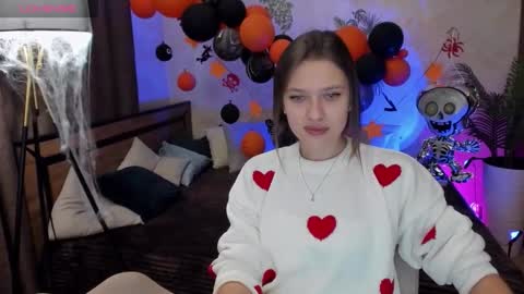 Alexis online show from November 3, 2025, 8:48 am