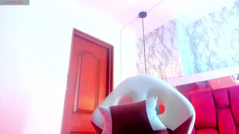 Snapshot of sheilly_brown chatting on January 10, 2026, 7:04 pm sheilly_brown online show from January 10, 2026, 7:04 pm