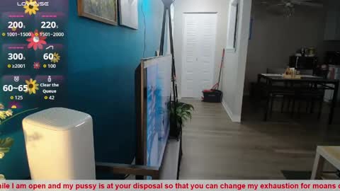 Snapshot of sheilyn_smith chatting on May 27, 2026, 3:36 am sheilyn_smith online show from May 27, 2026, 3:36 am