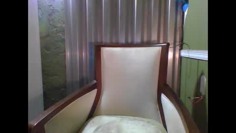 Red online show from September 22, 2025, 3:19 am