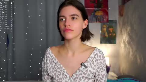 Snapshot of shelleyharn chatting on January 18, 2026, 1:42 am Alex online show from January 18, 2026, 1:42 am