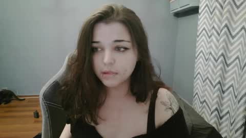 sheril_belton online show from October 5, 2025, 9:02 pm